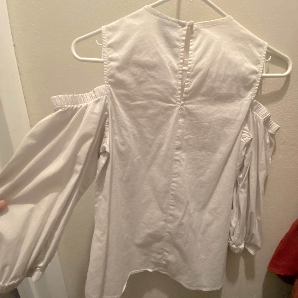 Open Shoulder Top - Picture 2 of 2